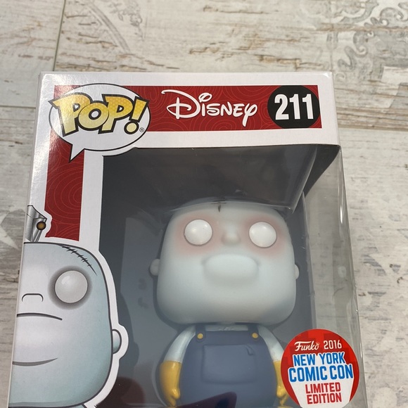 Funko Pop Behemoth #211 Disney Limited Edition Figure - Picture 4 of 10